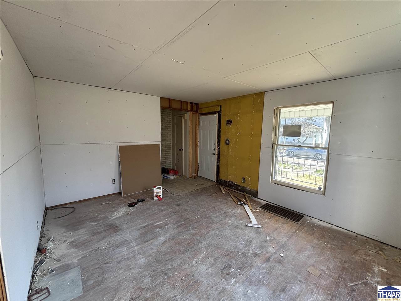 2012 1st, Terre Haute, IN 47807