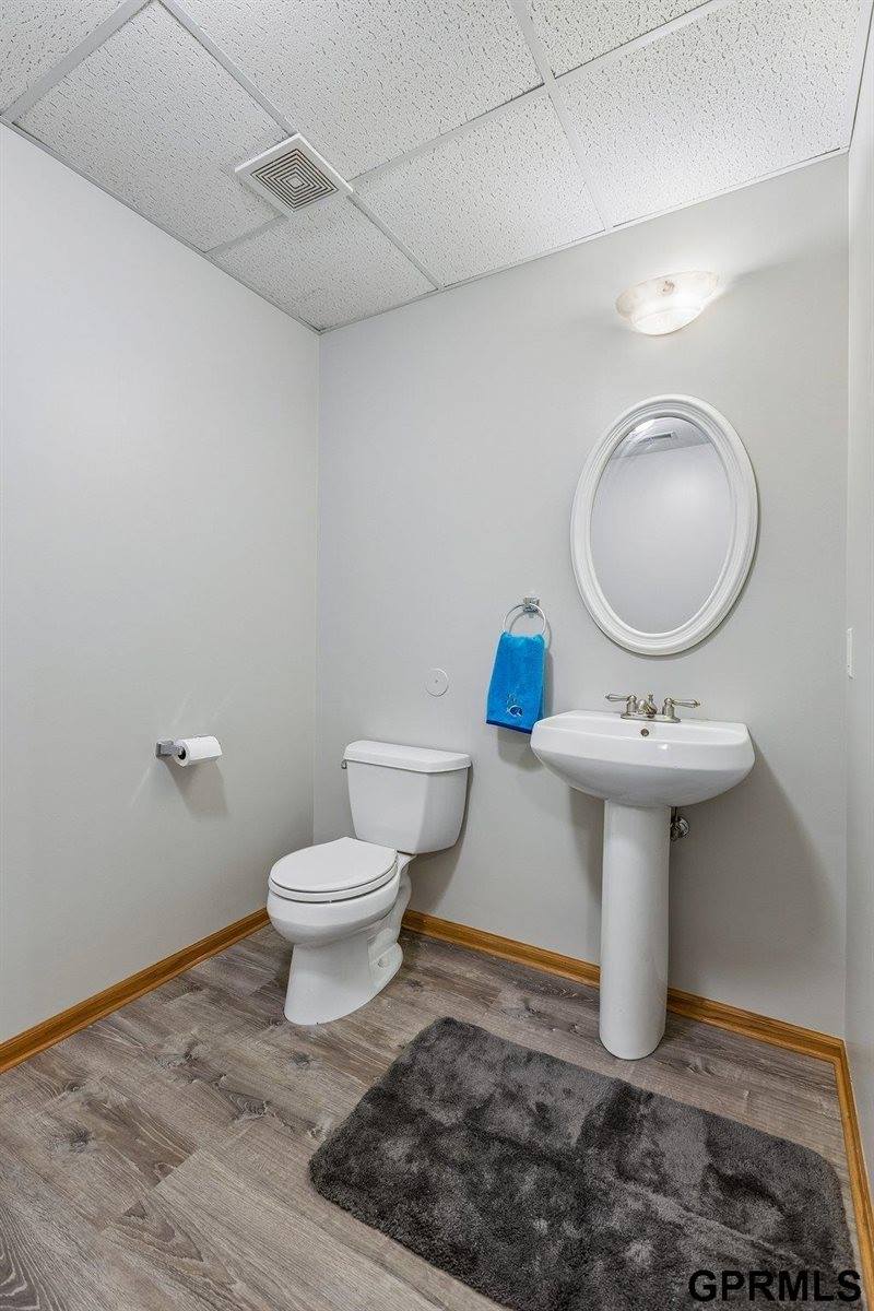 4811 North 142Nd Street, Omaha, NE 68164