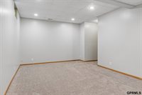 4811 North 142Nd Street, Omaha, NE 68164