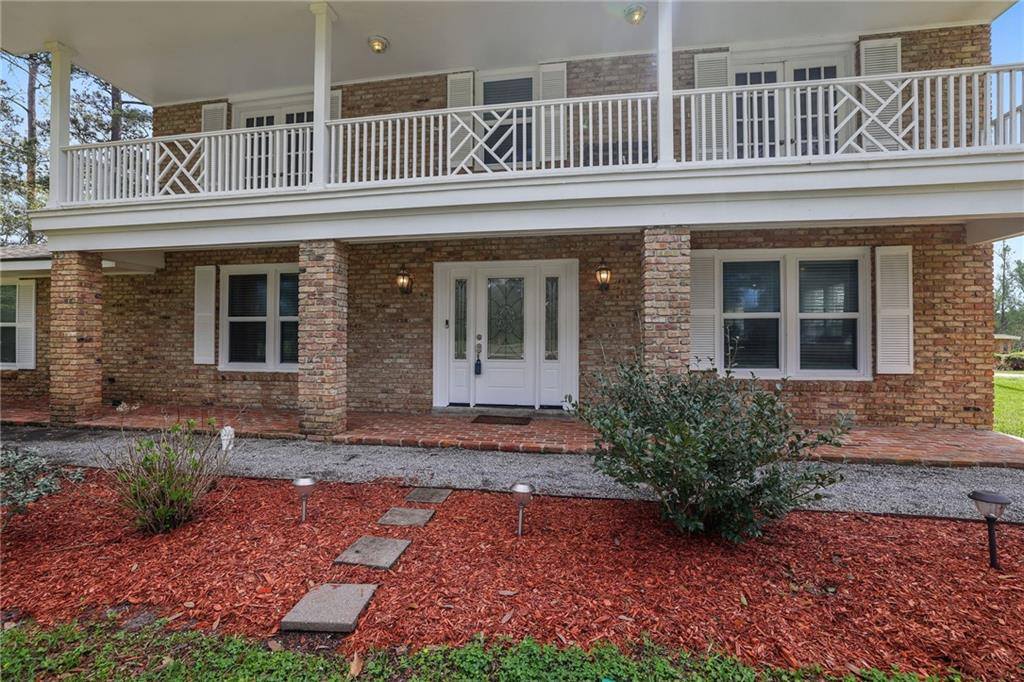 220 Tchefuncte Drive, Covington, LA 70433