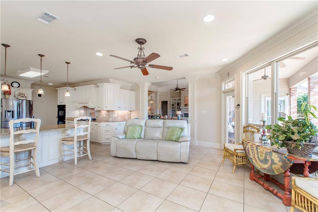 451 Lake Orleans Boulevard, Ponchatoula, LA 70454