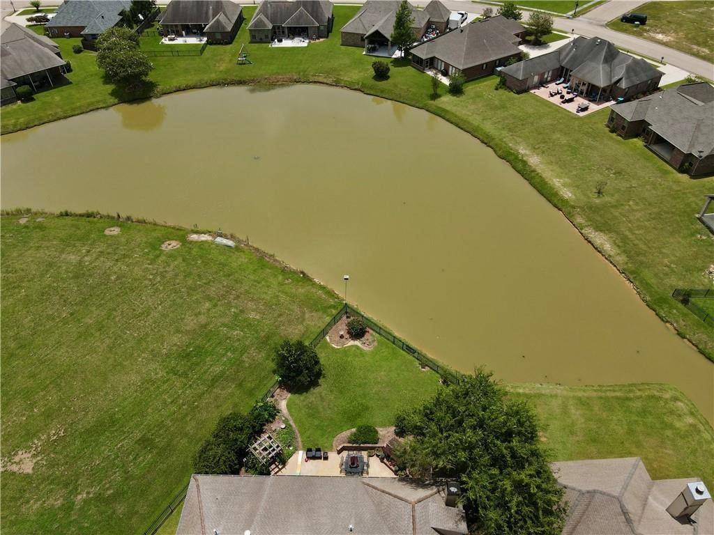 451 Lake Orleans Boulevard, Ponchatoula, LA 70454