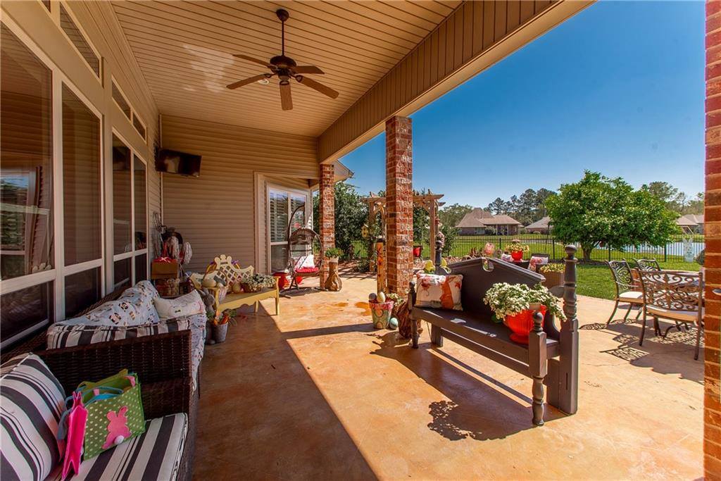 451 Lake Orleans Boulevard, Ponchatoula, LA 70454