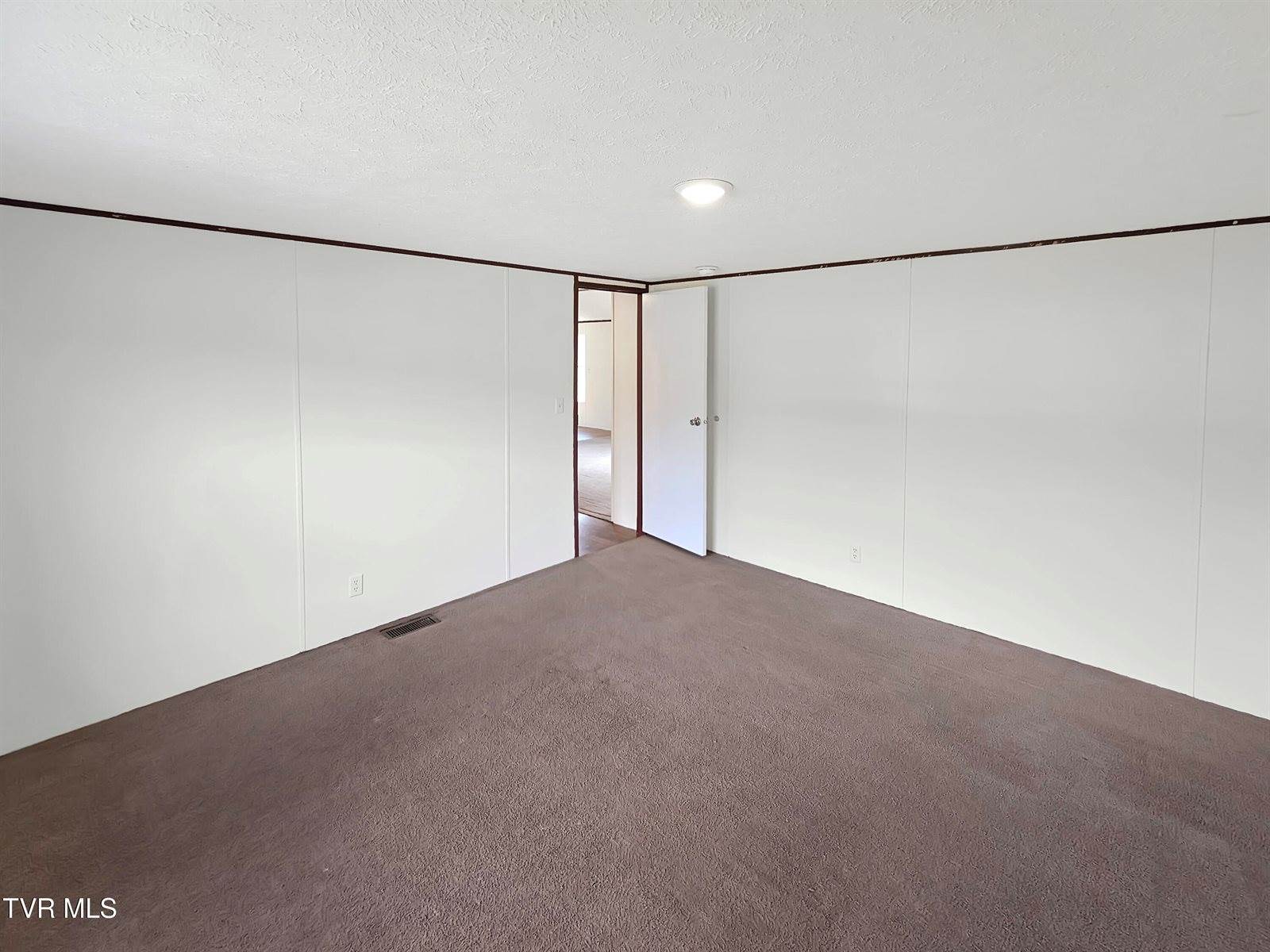 1770 Highway 91, Elizabethton, TN 37643