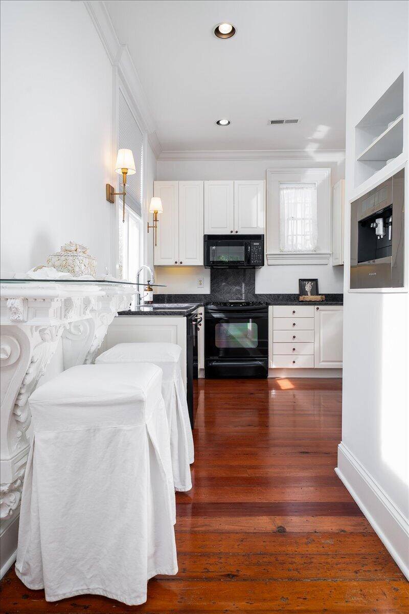 180 Broad Street, Apt C, Charleston, SC 29401