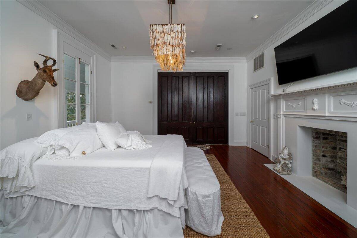 180 Broad Street, Apt C, Charleston, SC 29401