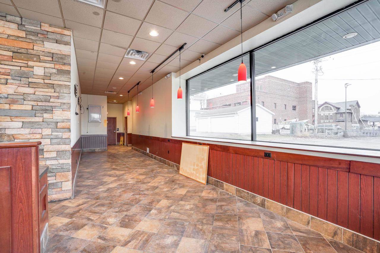 112 W Maple Avenue, Beaver Dam, WI 53916