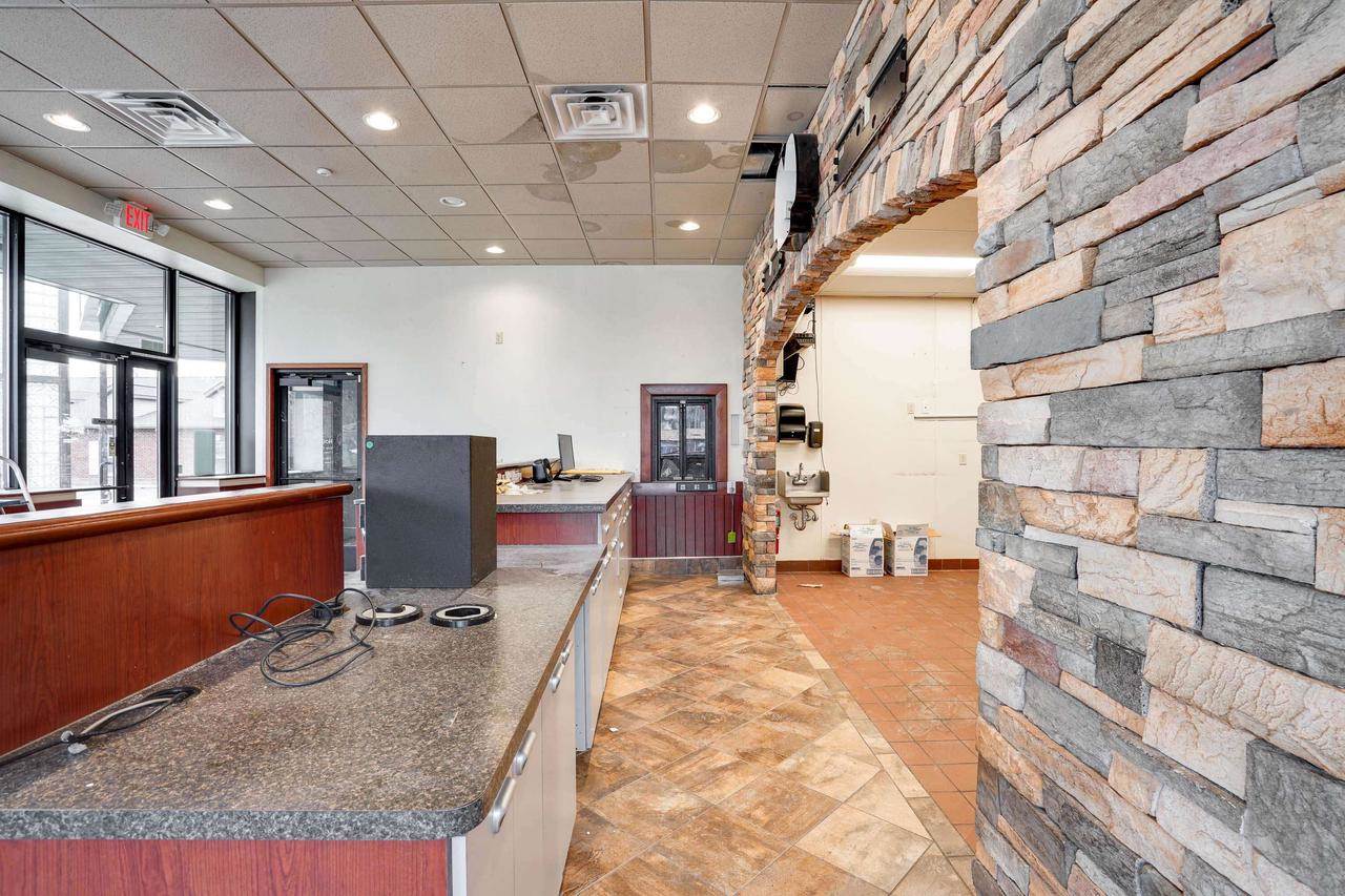 112 W Maple Avenue, Beaver Dam, WI 53916