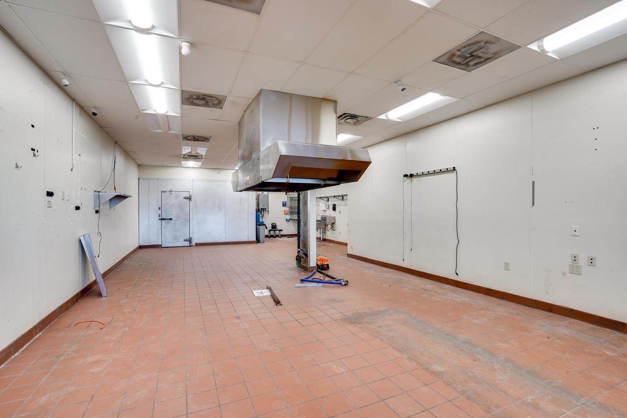 112 W Maple Avenue, Beaver Dam, WI 53916