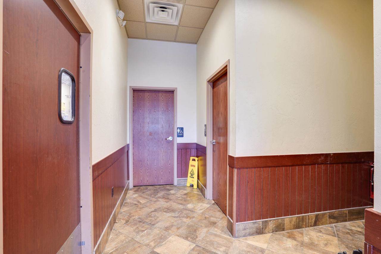 112 W Maple Avenue, Beaver Dam, WI 53916