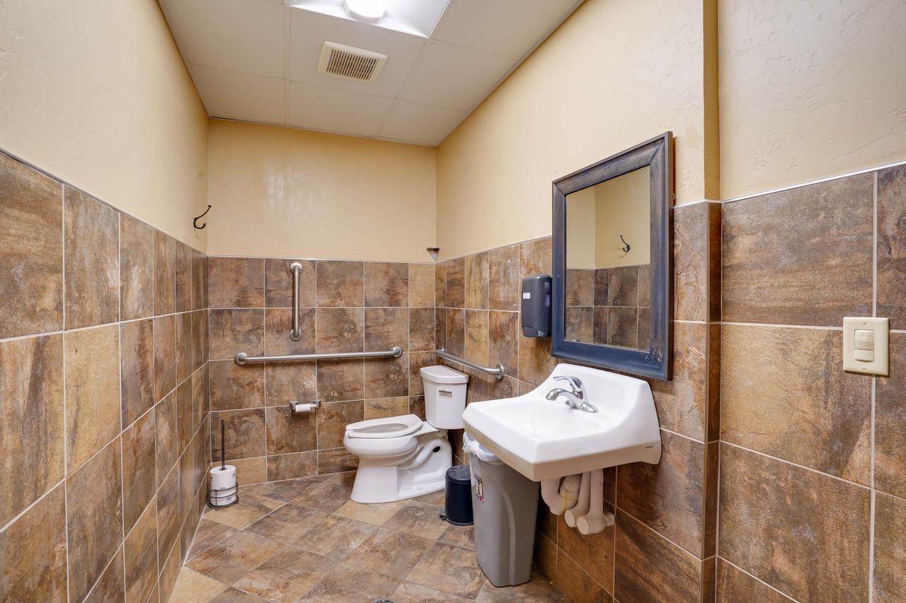 112 W Maple Avenue, Beaver Dam, WI 53916