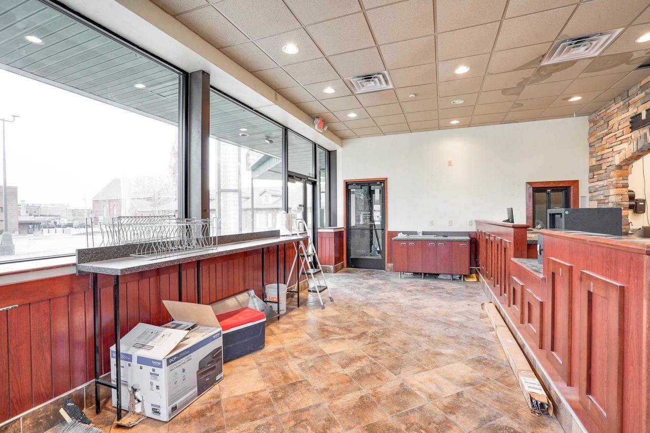 112 W Maple Avenue, Beaver Dam, WI 53916