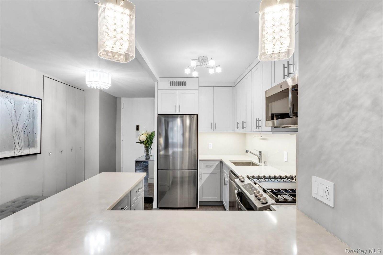 345 East 93rd Street, New York, NY 10128