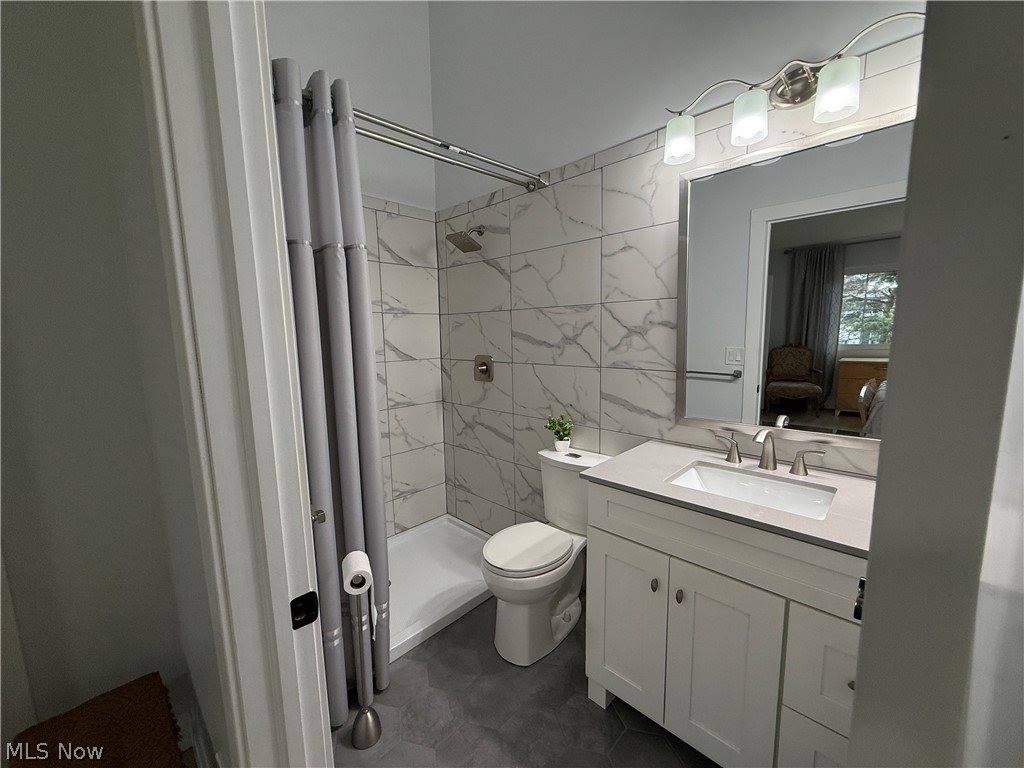 370 Eden Lane, Medina, OH 44256