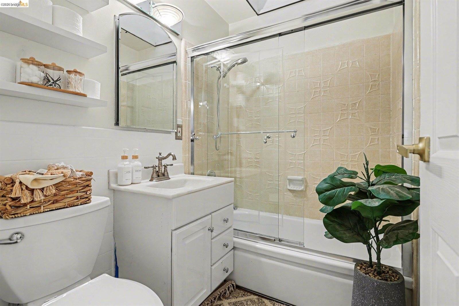 936 Santa Cruz Dr, Pleasant Hill, CA 94523