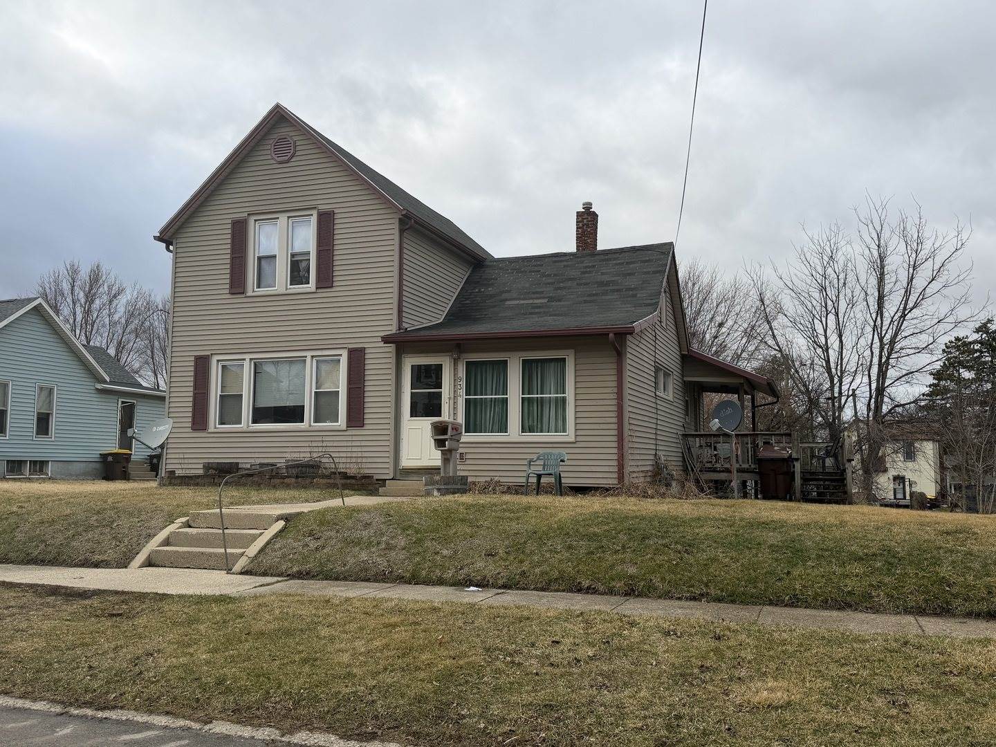 934 East Garden Street, Freeport, IL 61032