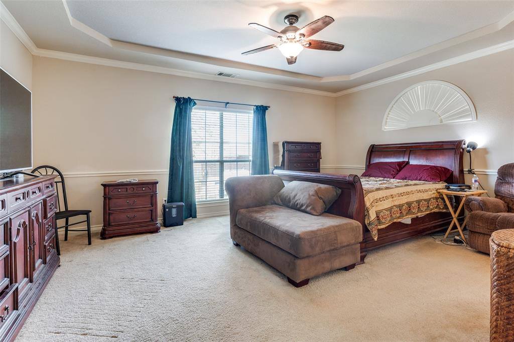 1740 Bramble Creek Drive, DeSoto, TX 75115