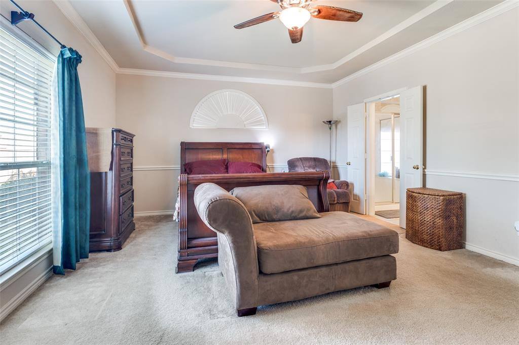 1740 Bramble Creek Drive, DeSoto, TX 75115