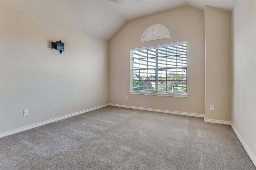 1740 Bramble Creek Drive, DeSoto, TX 75115