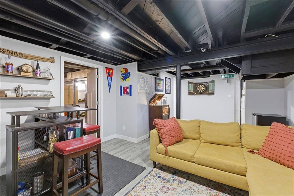 409 West 86th Terrace, Kansas City, MO 64114