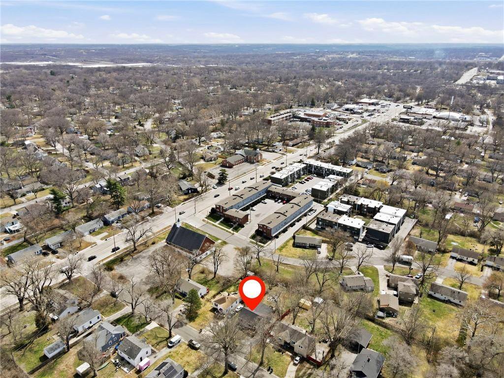 409 West 86th Terrace, Kansas City, MO 64114