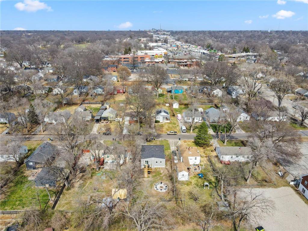 409 West 86th Terrace, Kansas City, MO 64114
