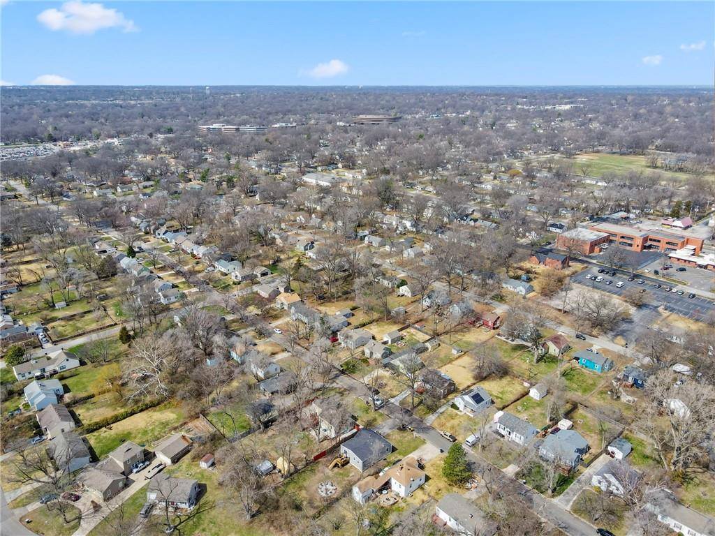 409 West 86th Terrace, Kansas City, MO 64114