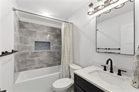 409 West 86th Terrace, Kansas City, MO 64114