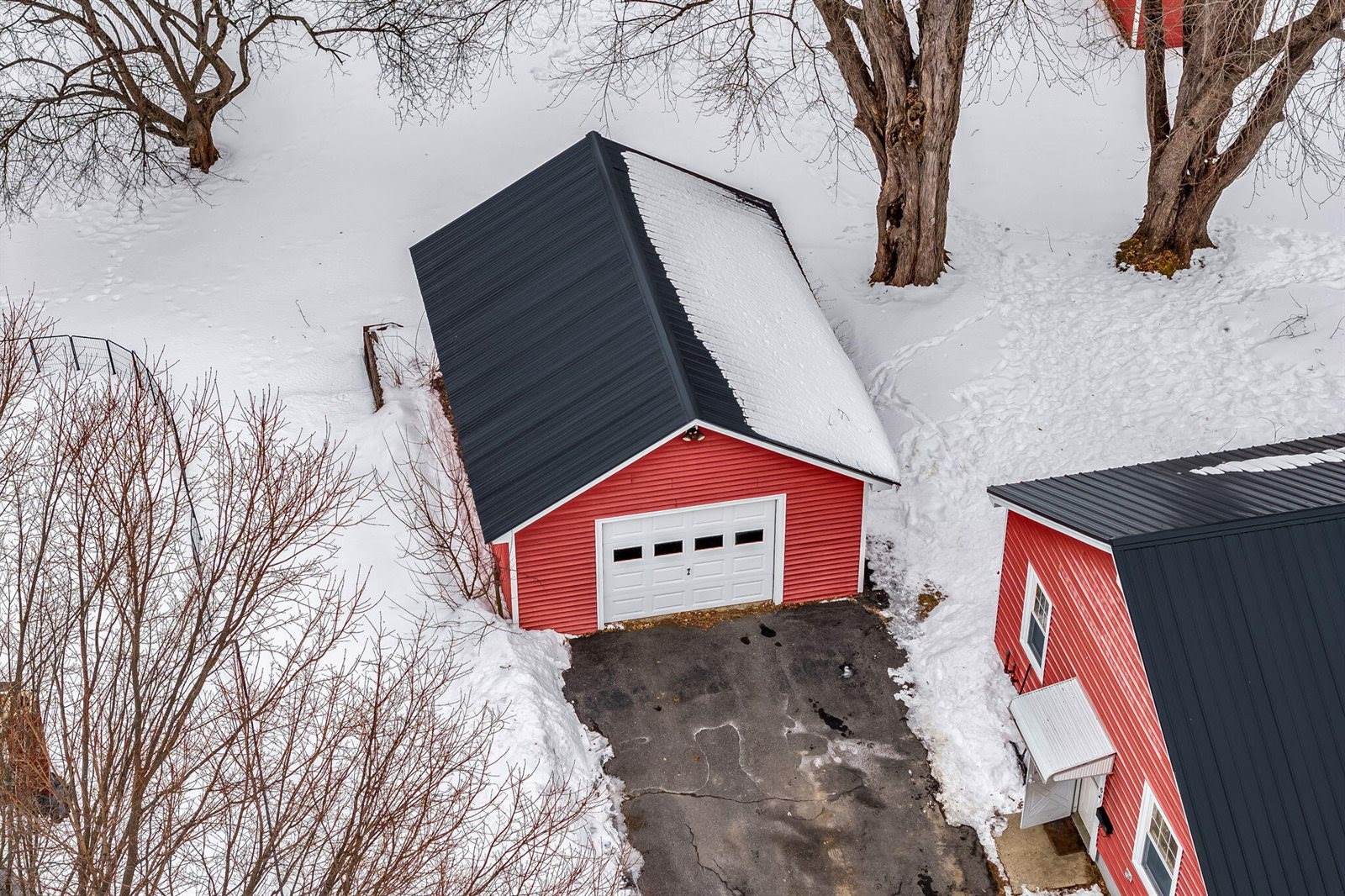 6 Hillcrest Street, Gardiner, ME 04345