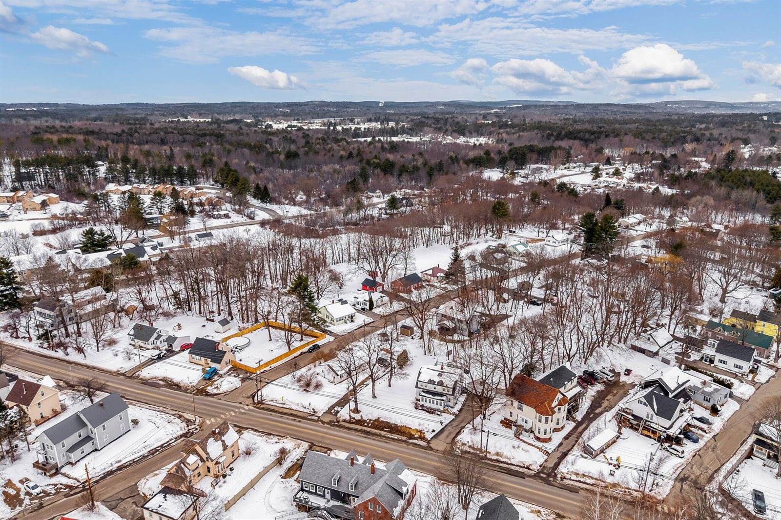 6 Hillcrest Street, Gardiner, ME 04345