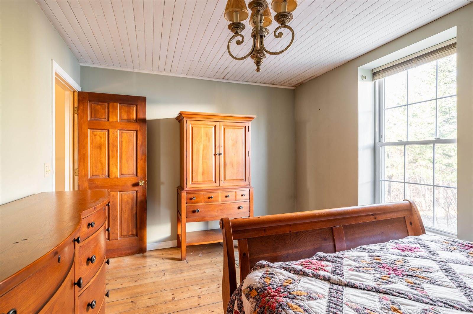 75 Main Road, Charleston, ME 04422