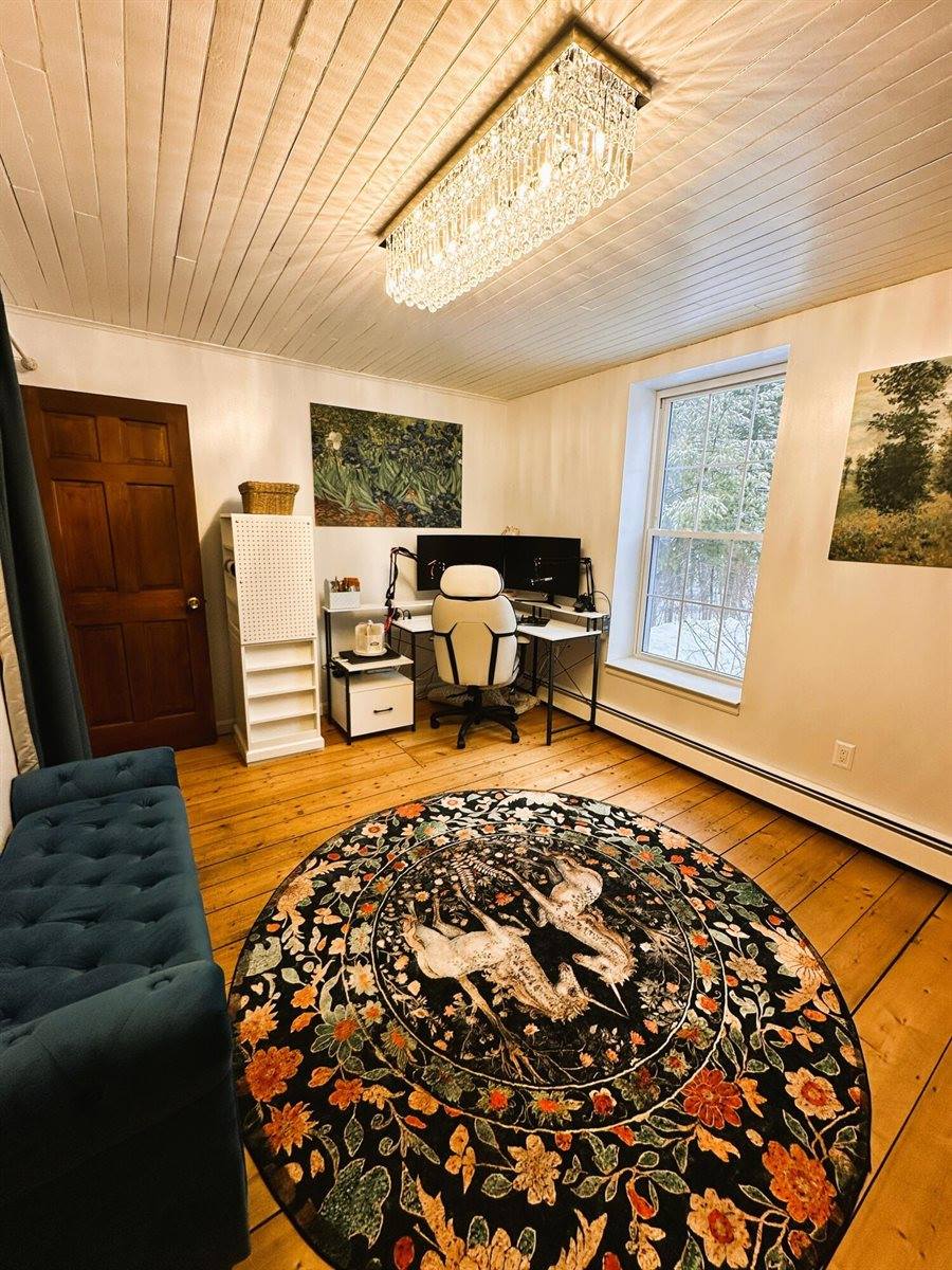 75 Main Road, Charleston, ME 04422