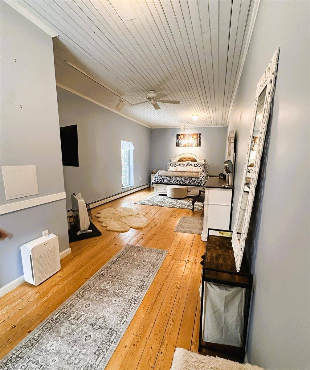 75 Main Road, Charleston, ME 04422