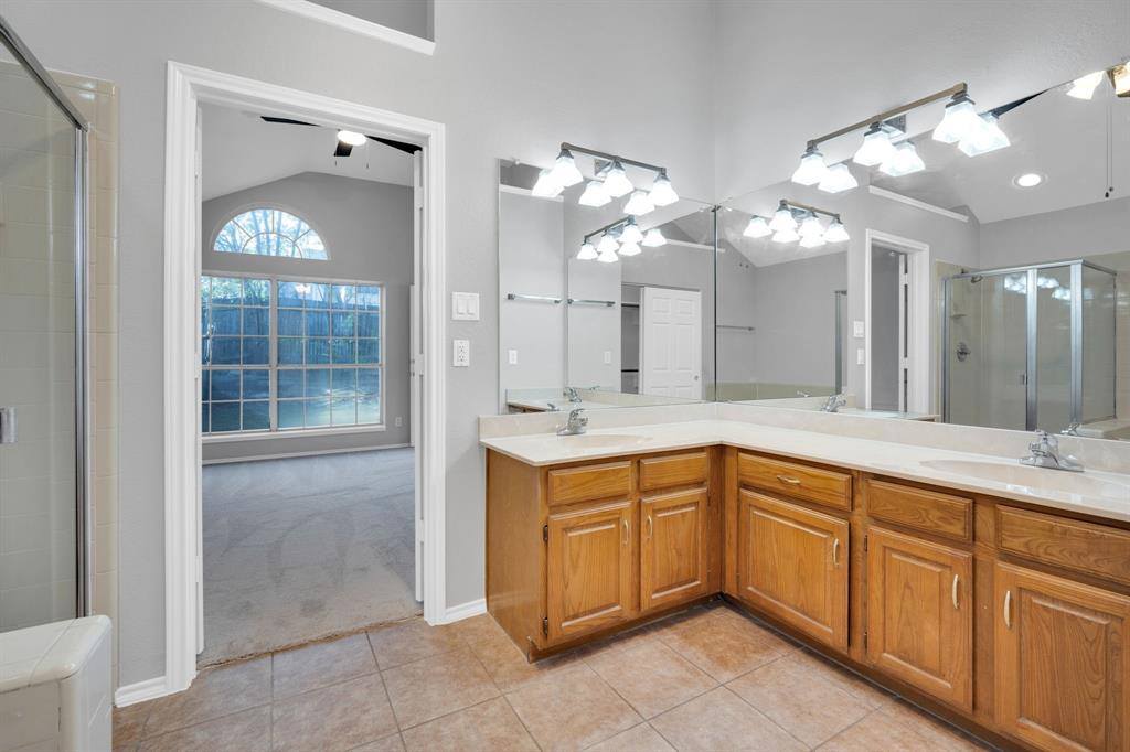 324 Faircrest Drive, Arlington, TX 76018