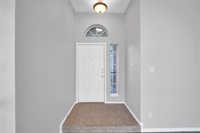 324 Faircrest Drive, Arlington, TX 76018