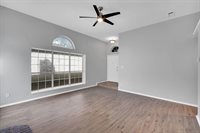 324 Faircrest Drive, Arlington, TX 76018