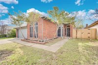 324 Faircrest Drive, Arlington, TX 76018