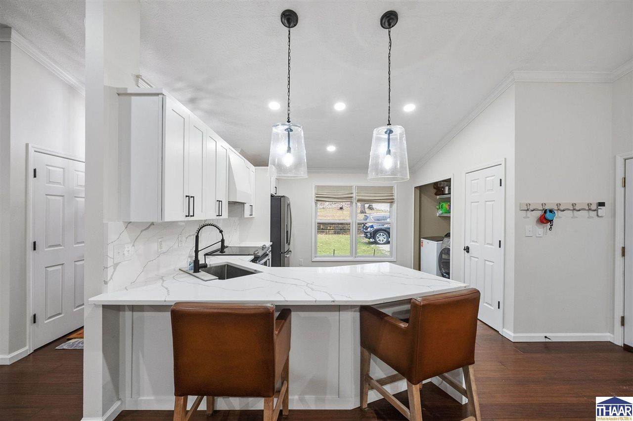 7967 East Oak, Rockville, IN 47872