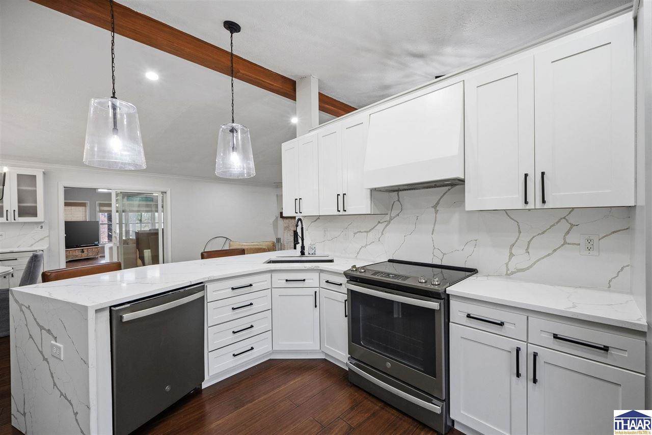 7967 East Oak, Rockville, IN 47872