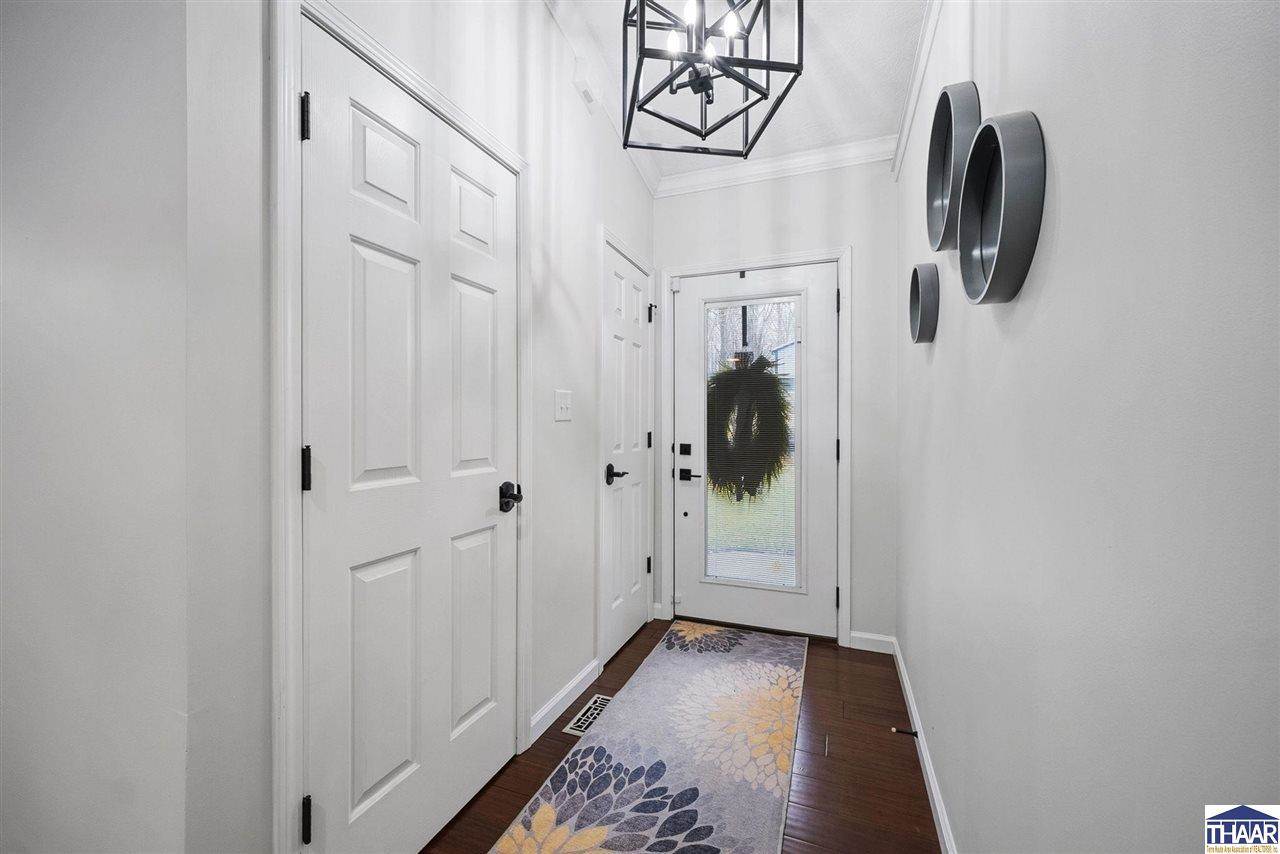 7967 East Oak, Rockville, IN 47872