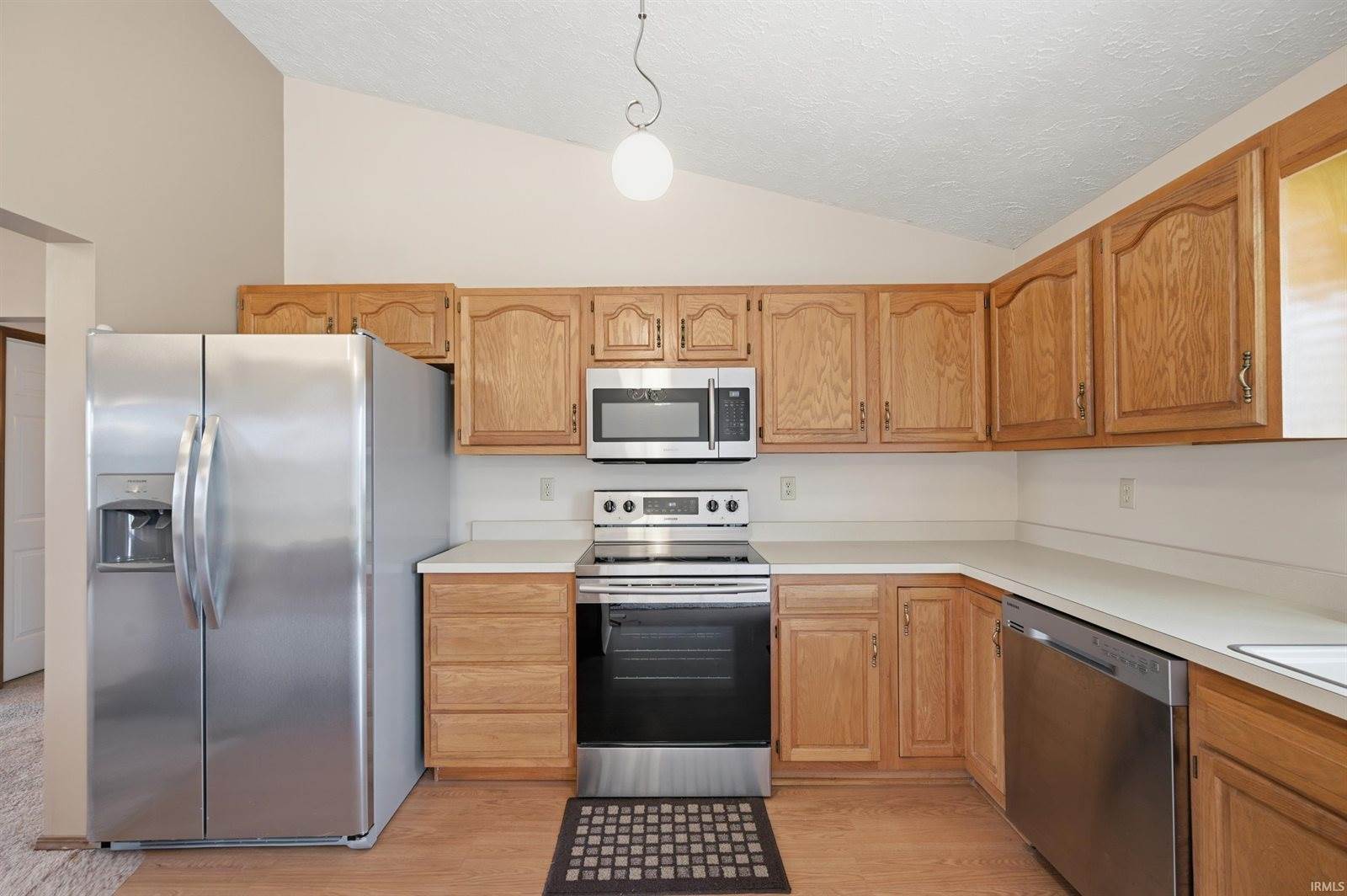 2100 N Halifax Drive, Muncie, IN 47304