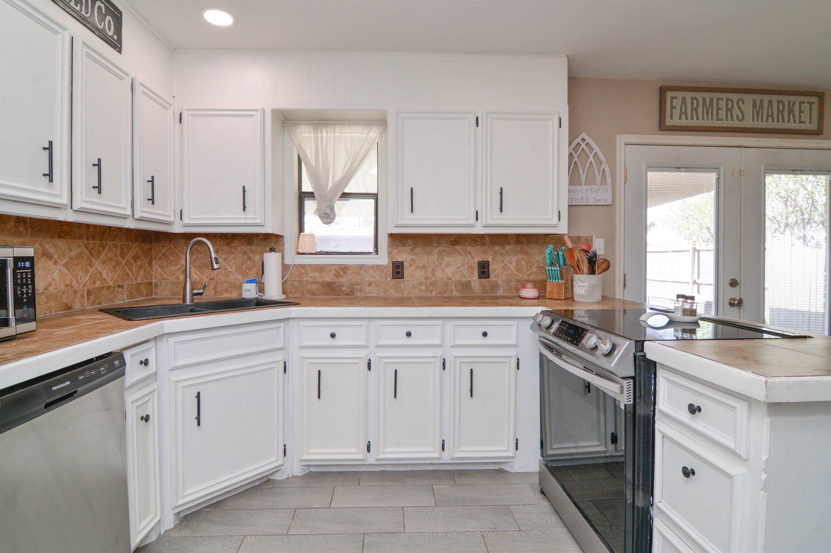 2103 77th Street, Lubbock, TX 79423