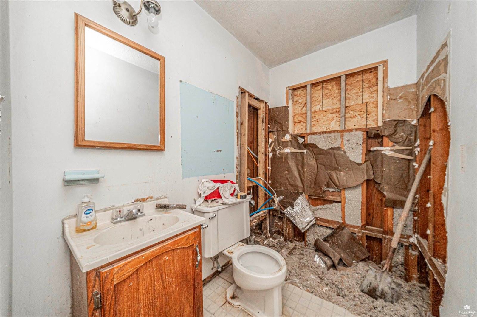 1232 West 11 Street, Junction City, KS 66441