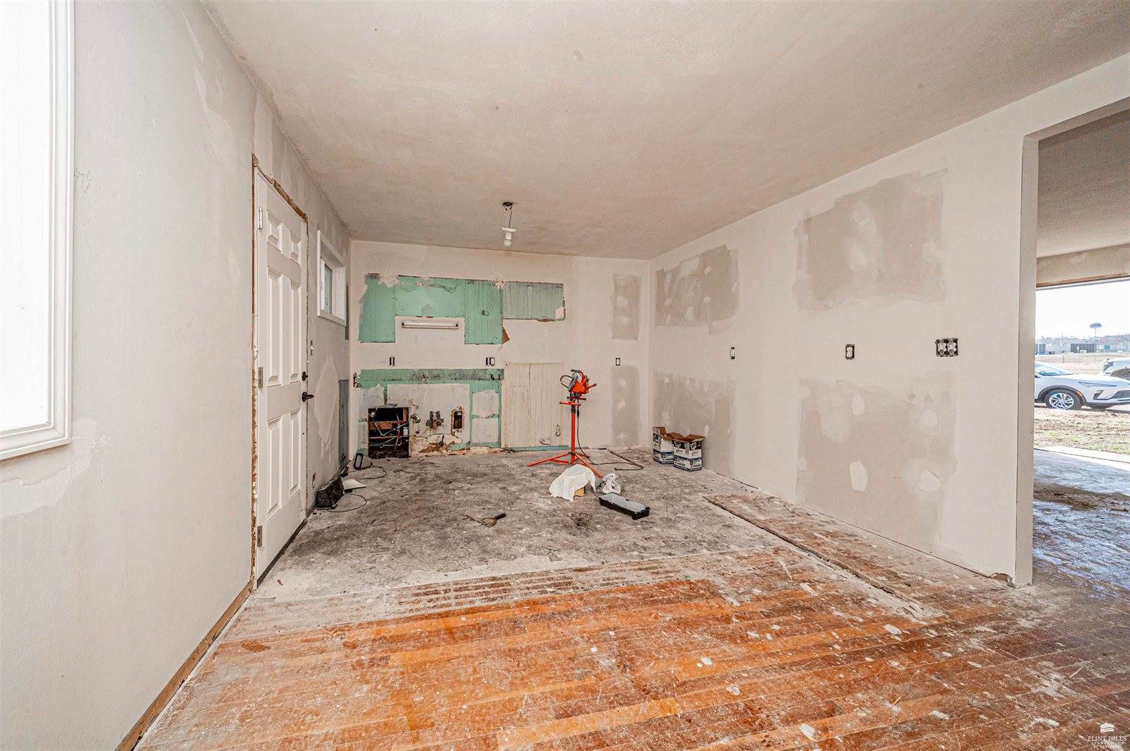 1232 West 11 Street, Junction City, KS 66441