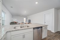 1843 Wildhorse Dr, Sumter, SC 29153