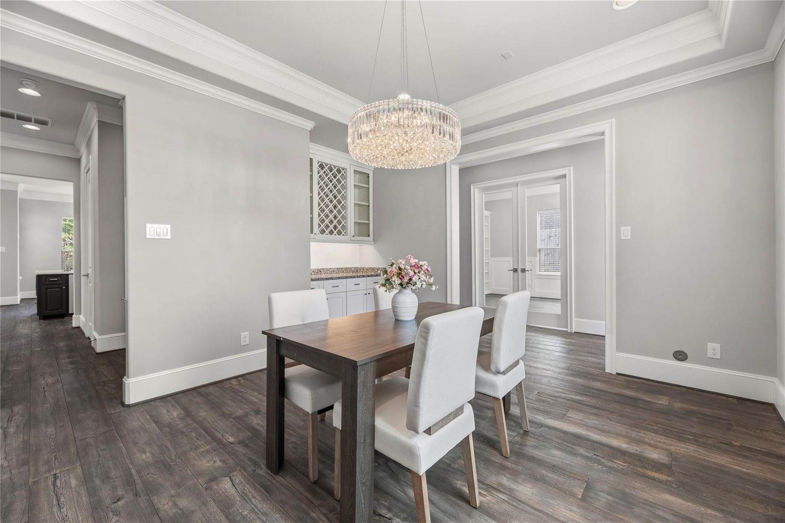 5006 Mayfair Street, Bellaire, TX 77401