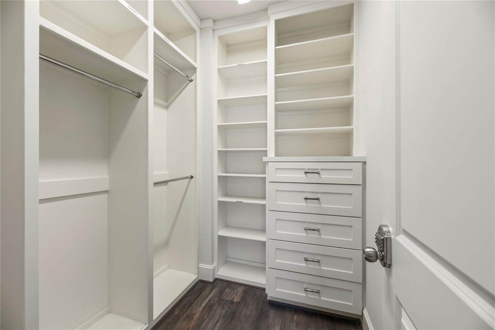 5006 Mayfair Street, Bellaire, TX 77401