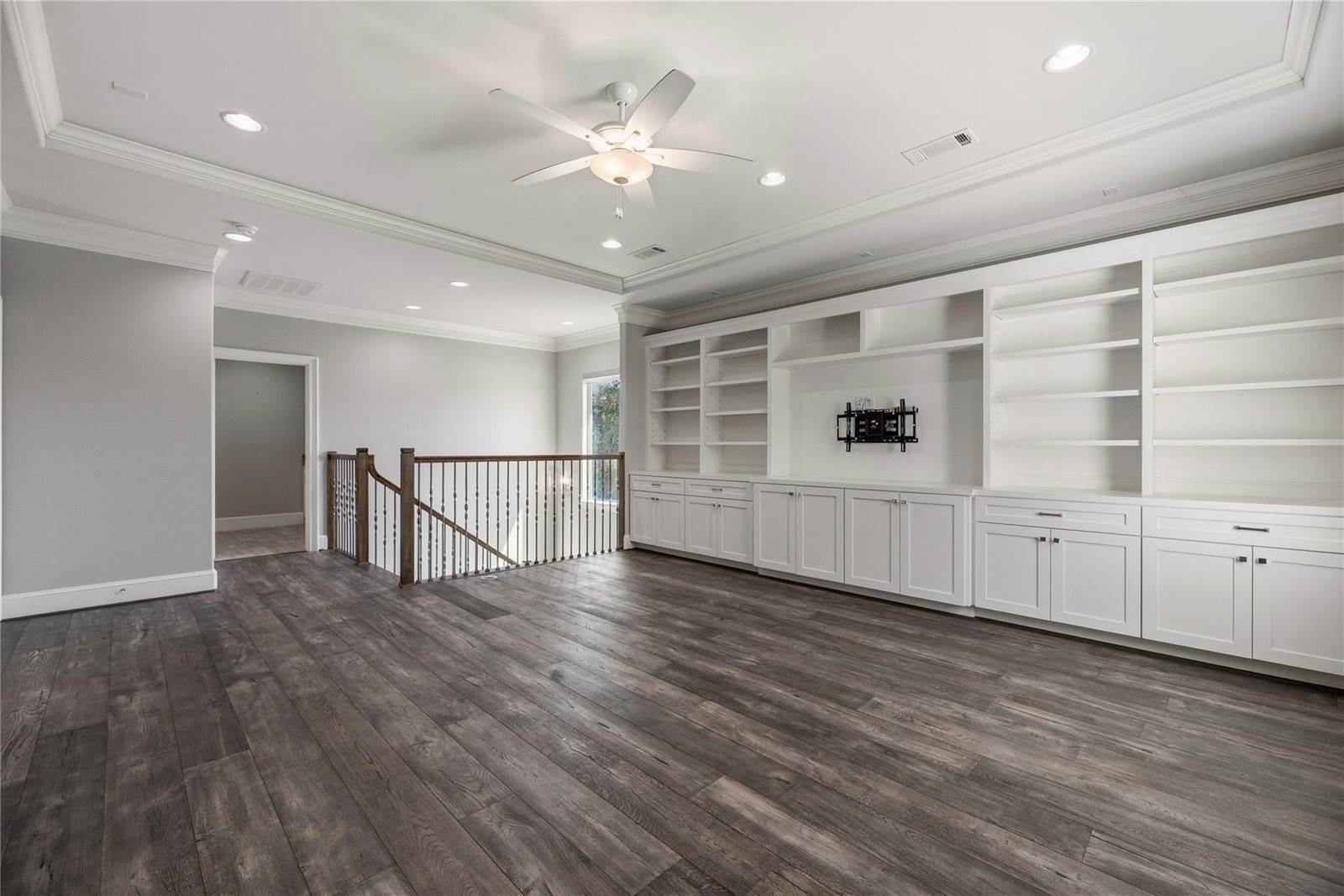 5006 Mayfair Street, Bellaire, TX 77401