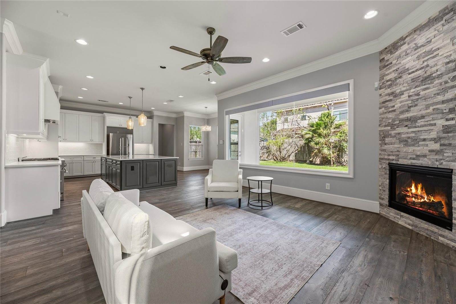 5006 Mayfair Street, Bellaire, TX 77401