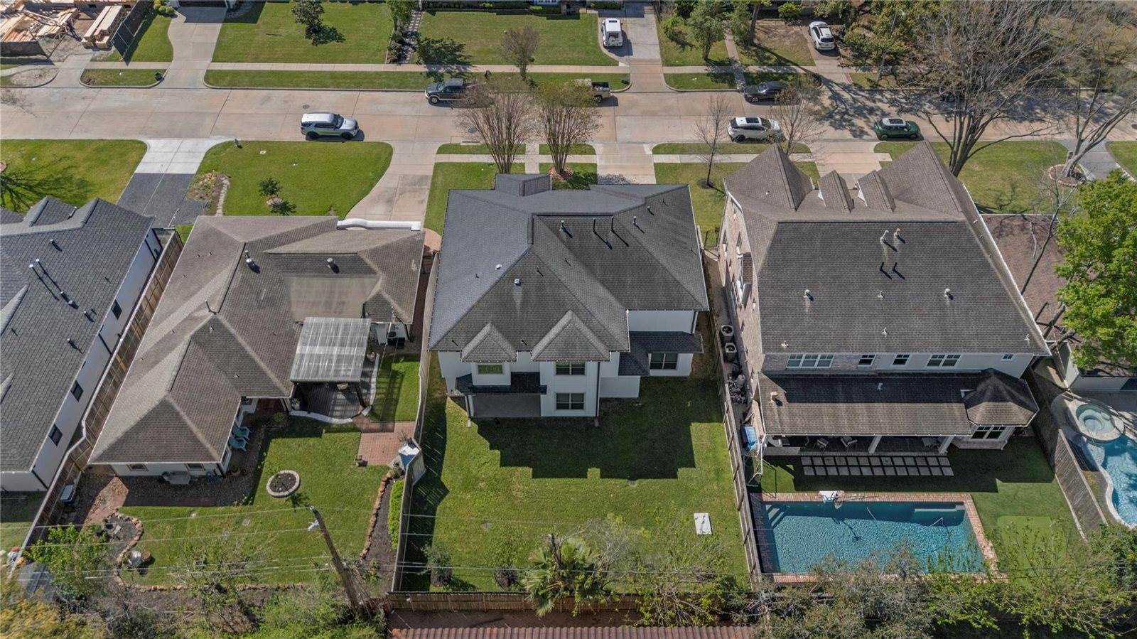 5006 Mayfair Street, Bellaire, TX 77401